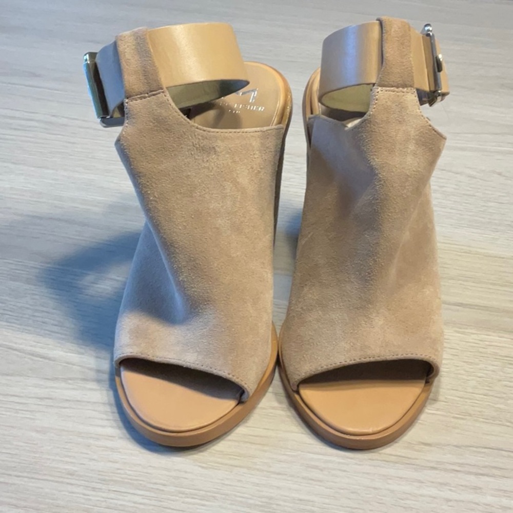 Marc Fisher MLVashi Ankle Strap Open Toe Tan Suede Bootie -Size Women’s 7M